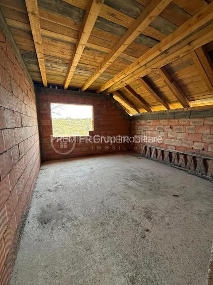 Vila 8 camere 2 bai 219mp, Rediu, front stradal si acces auto - 13