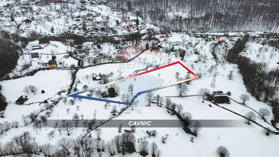 Teren 826mp in CAVNIC zona Pietrele Soimului cu o priveliste minunata. - 3