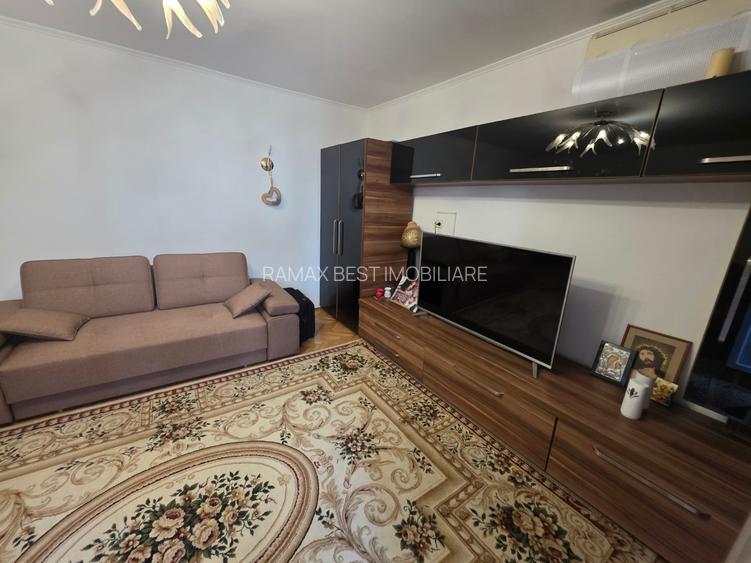 Vitanul nou, chiar pe Foisorului, stradal, bloc reabilitat - 18