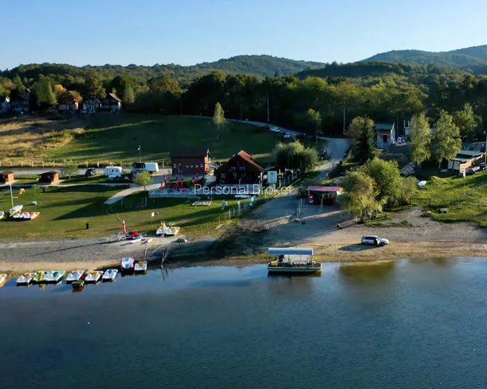 Teren de constructie - prima linie de lacul Surduc - 0% COMISION  - 3