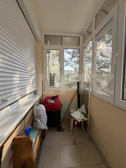 Apartment 4 camere, et. 1, Calea Severinului/ Scoala Decebal - 10