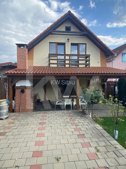 Casa tip duplex de vanzare in Cisnadie 3 dormitoare curte 2 locuri de parcare - 16