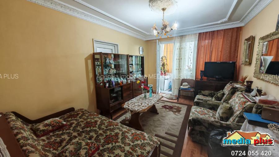 Apartament 2 camere Micro 17, etaj 2, centrală termică, liber – 57.000 €, - 2