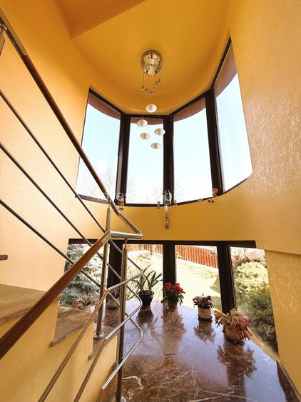 Vilă cu 7 camere și 825 mp teren în cartierul Bucium-Iasi - 38