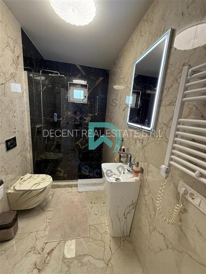 Casa spatioasa , intrare Izvor, Brasov - 13