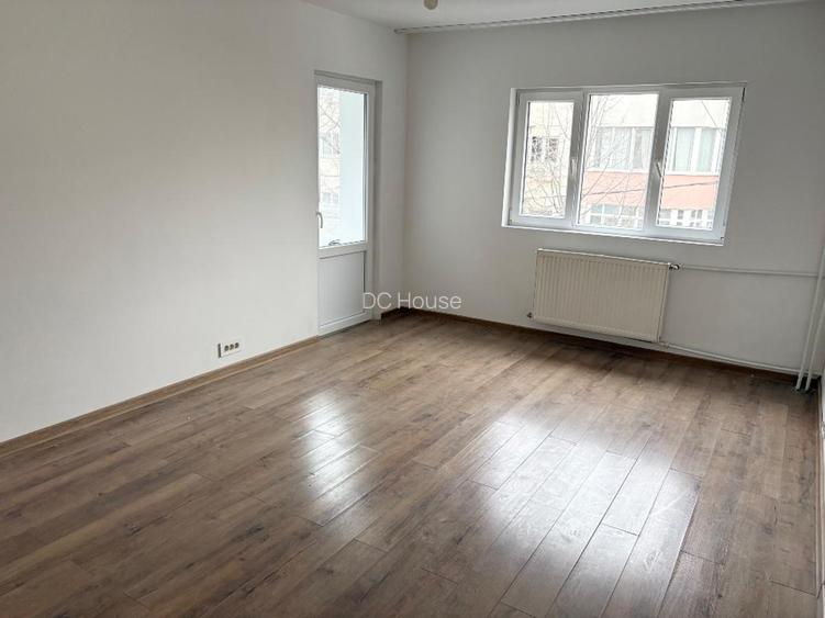 Apartament 3 camere ~ Etaj 2/3 ~ 2 Bai ~ Renovat - 2