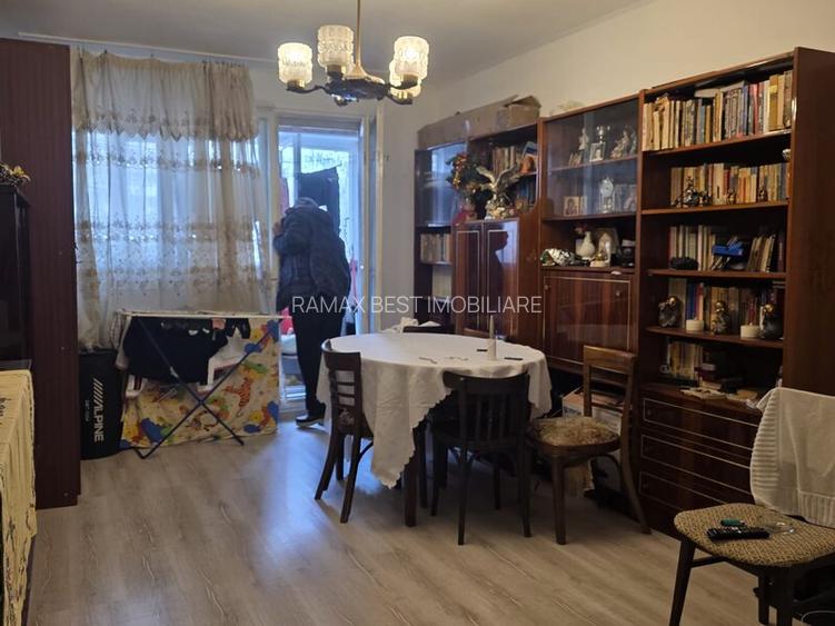 Dristor- Camil Ressu vav metrou - 6