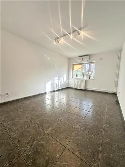 Spatiu Comercial cu Expunere Stradala - Soveja Tomis 3 - 11