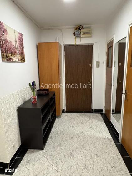 3 Camere Aparatorii Patriei - 76mp - Centrala - 2 balcoane Parter - 9