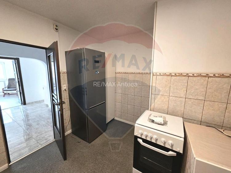 Apartament 4 camere + centrala proprie: str Baltagului - 13 septembrie - 12