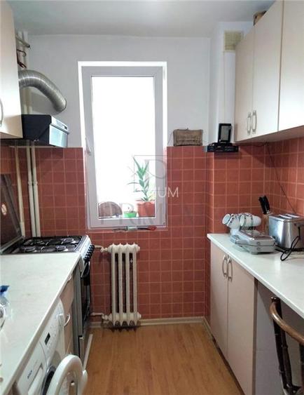 TORONTALULUI - ETAJ 6 - LIFT - 3 camere - decomandat - debara - clima - BOXA CF - 2