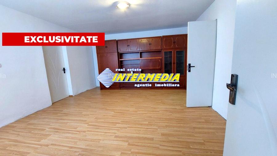 Apartament cu 2 camere la casa in Blaj, zona Centrala - 2