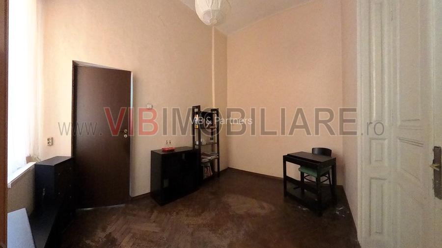 Vanzare apartament 3 camere in vila, Piata  Regina Maria - 9
