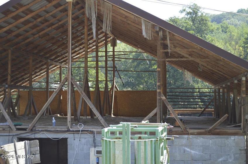 Bogati - Glimbocel, Ferma Zootehnica, Cladiri 1996 mp, Teren 4.89 ha - 20