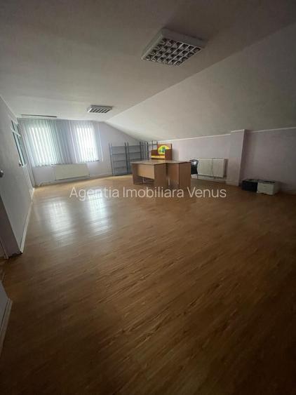 Cladire amenajata zona Grivita-Scoala 8 - 17