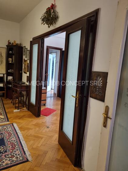 Eleganță interbelică în inima orașului – apartament cu potențial investițional - 6