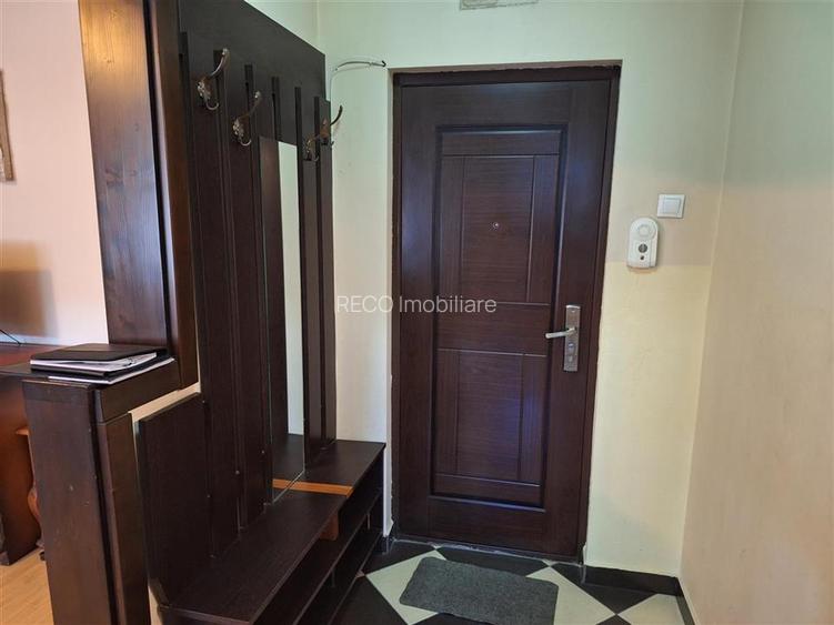 RECO Apartament de inchiriat Cantemir Bloc Cicero - 3