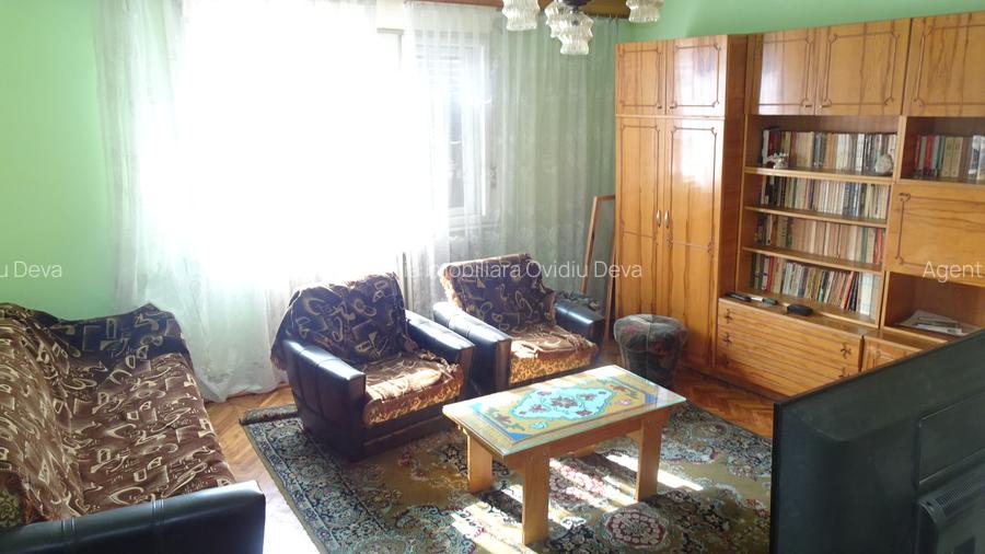 Vand casa solida in Deva, zona Horea, suprafata totala de teren 3450 mp, - 9