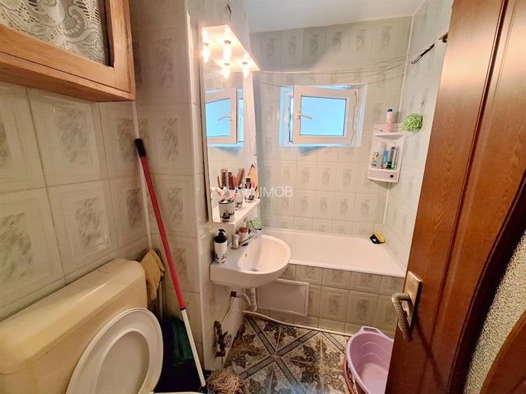 Apartament 3 camere semidecomandat zona Bazinul de Innot - 8