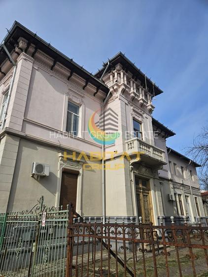 Apartament 7 Camere de vanzare Victoriei 218 mp - 1