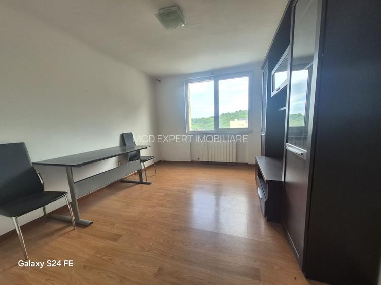 APARTAMENT 3 CAMERE – ZONA CENTRU – PRIVELIȘTE PANORAMICĂ SPRE MUNTE - 3