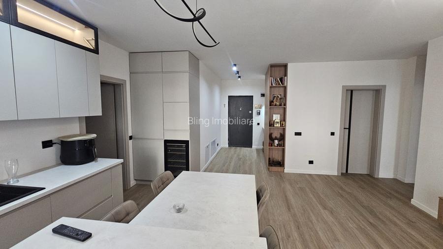 Apartament modern, suprafata utila 75 mp + 82mp terasa, cu 2 locuri  de parcare - 3
