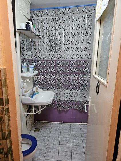 Apartament 3 camere zona Bulevard , etaj 2 , boxa pe act - 8