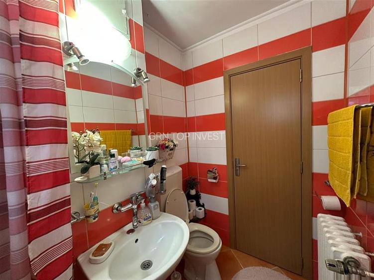 Apartament 3 camere decomandat zona Vasile Aaron - 15