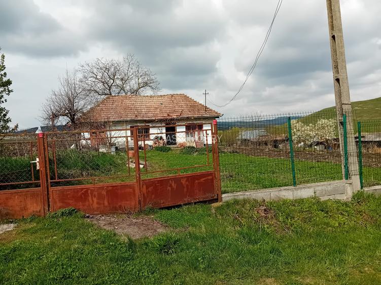 Oportunitate !Casa de vanzaret cu teren 2900mp , in Com,FRATA Jud. CLUJ, - 1