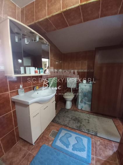Casă de vânzare în Ovidiu – confort, liniște și intimitate - 13