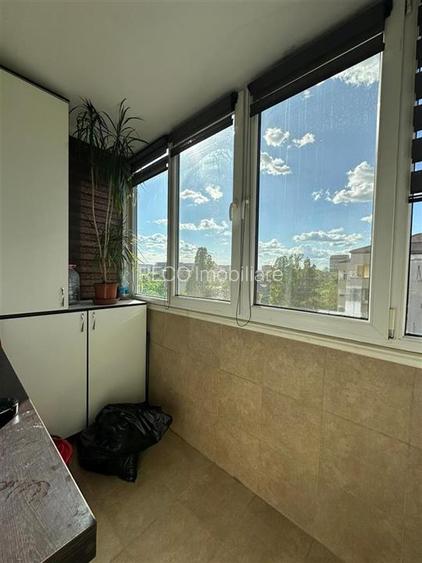 Apartament cu 3 camere in Decebal - 6