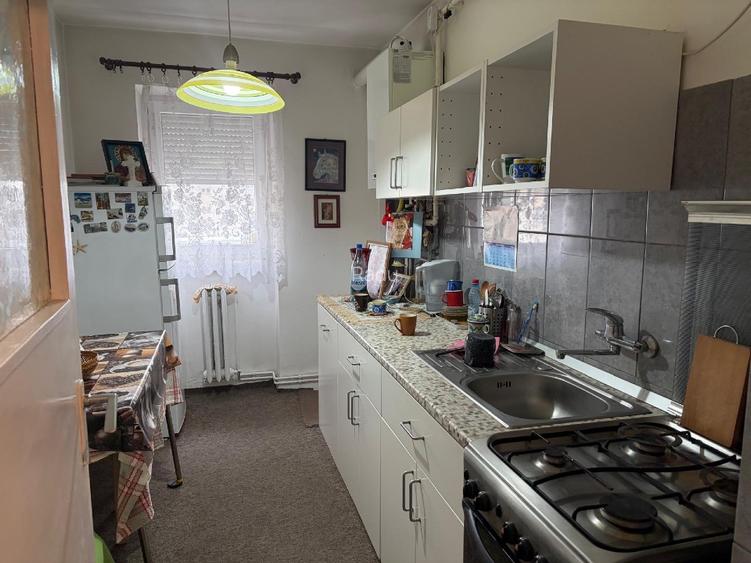 Vând apartament 3 camere, negociabil - 6