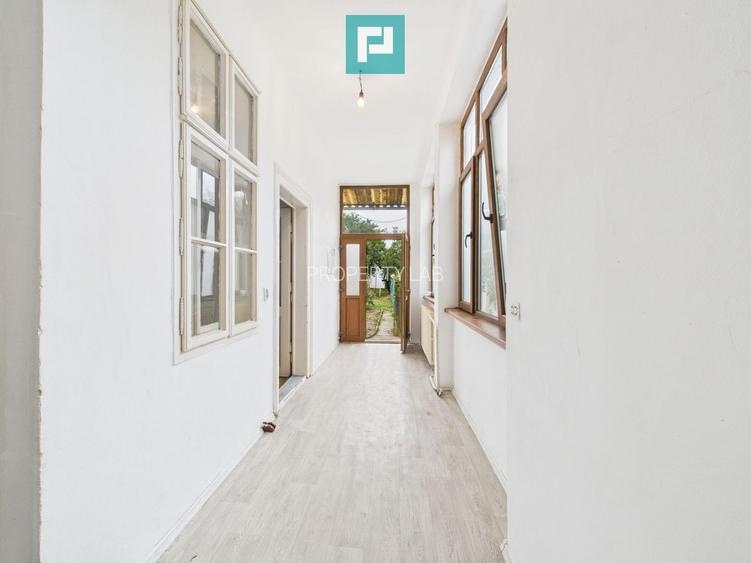 Casă 2 camere + anexe, teren 234 mp. - 5