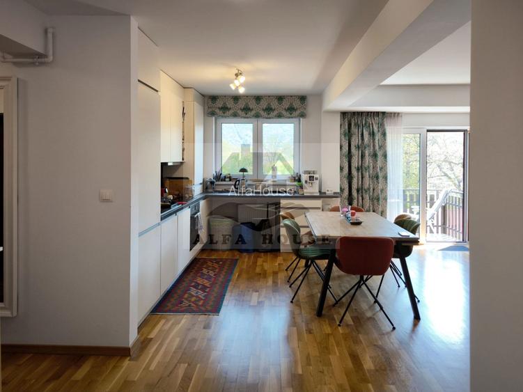 Apartament trei camere, 83 mp, vedere panoramică spre Tâmpa-Bartolomeu - 4