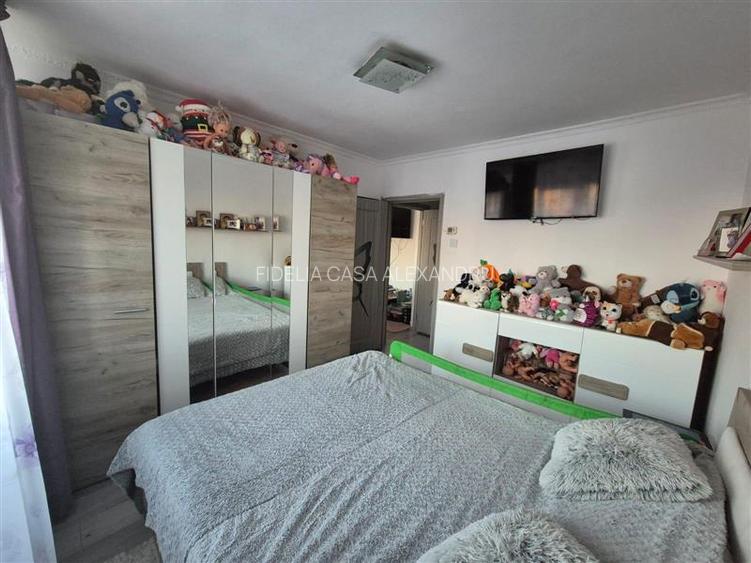 Apartament 3 camere, semidecomandat, 60 mp - Podu Ros - 5