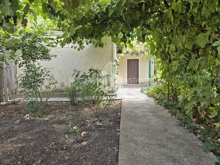 Casă  4 camere cu 2 intrări, garaj și teren 1751mp– Cobadin - 3