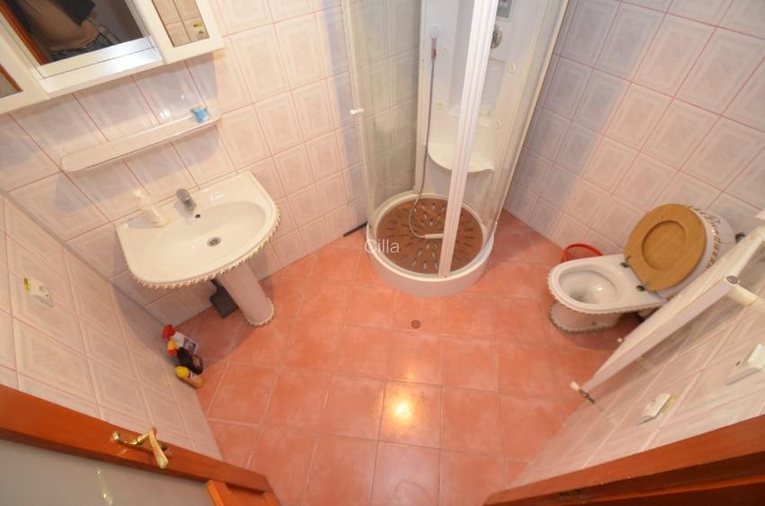 propietar vând casă in zonă centrală  - 15