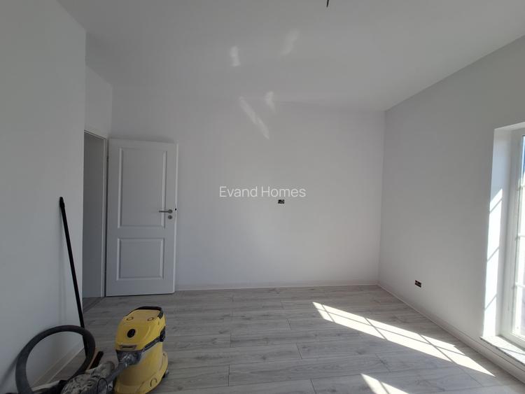 Casa individuala cu 3 camere in Sanandrei-la asfalt-toate utilitatile - 5