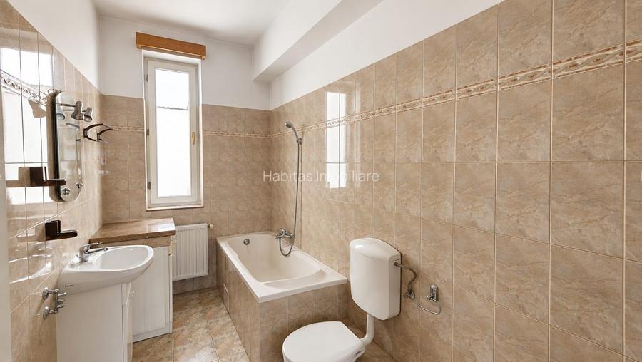 0 % comision, Casa individuala spatioasa cu teren de 539 mp, Gruia - 9