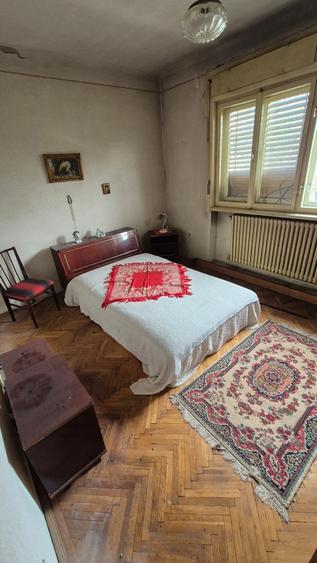 Casă individuală D+P+M |4 Dormitoare|2 Garaje|Curte generoasă| Cetate