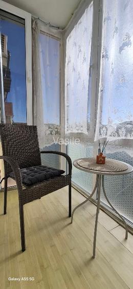 Proprietar, inchiriez pe termen lung apartament 1 camera, la 2 statii de MALL - 7