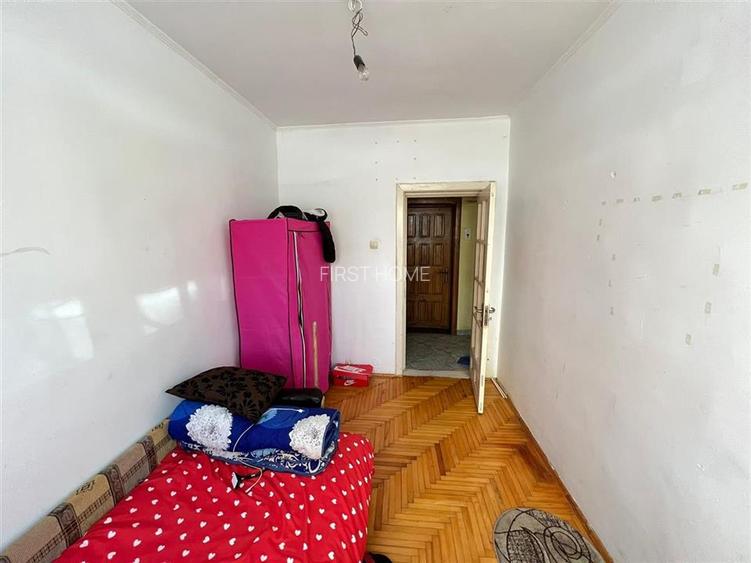 Apartament 3 camere , zona centrala, parter - 4