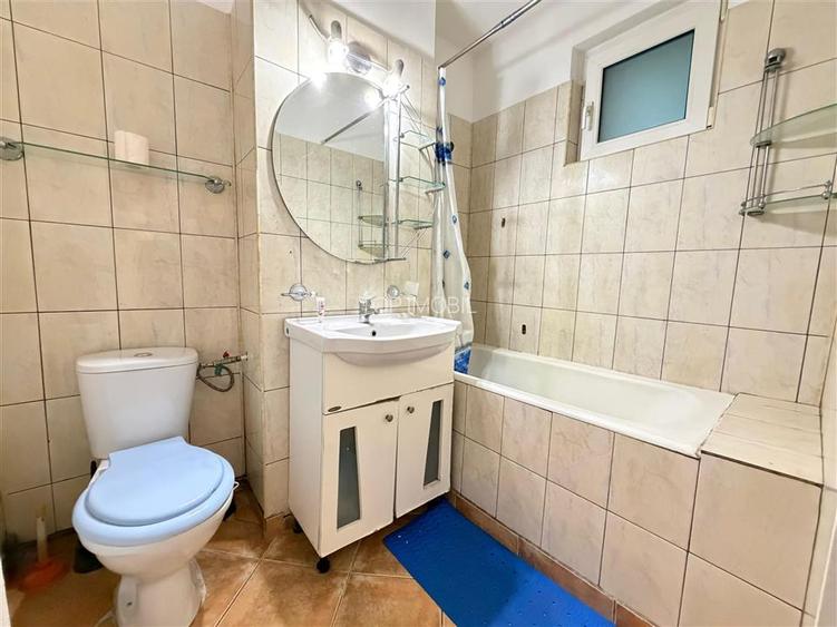 Apartament 2 camere DECOMANDAT, Podu Ros - BD. Nicolae Iorga - 7