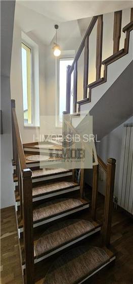 Vila spatioasa 360mp | 8 camere | 5 bai | garaj | curte | filigorie | Sibiu - 8