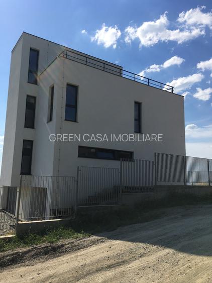 Proprietate exclusivistă, Design modern, View spectaculos, Dezmir - 2