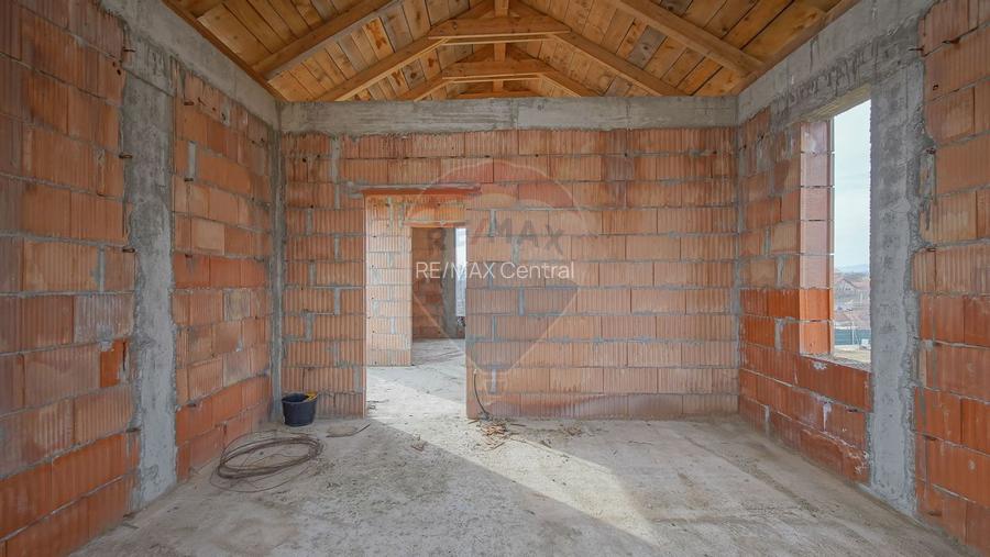 COMISION 0% Casă Individuala La Rosu cu teren de 4000 mp in Crizbav - 24