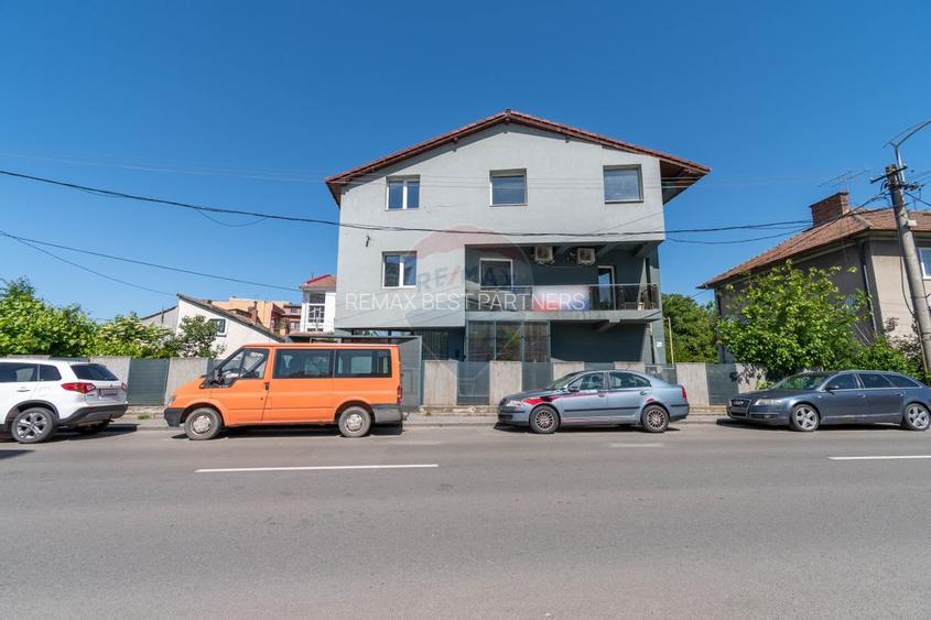 Casa cu 12 camere de inchiriat, Str. Traian - 30