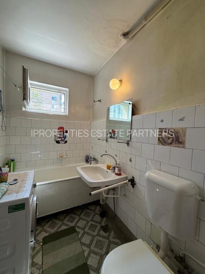 2 Camere Metrou 1 Decembrie 1918 - 5