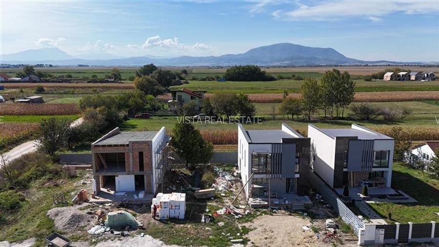 Casa la cheie in stil mediteranean in Stupini, Brasov - 10