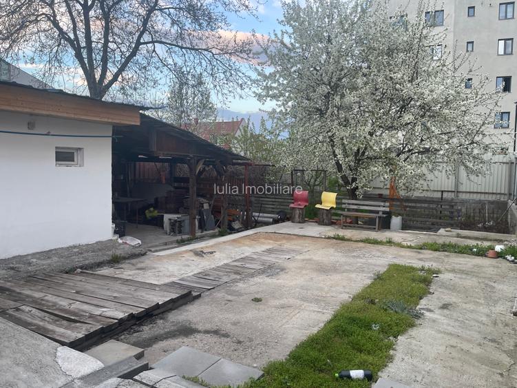 Garsoniera central - 10